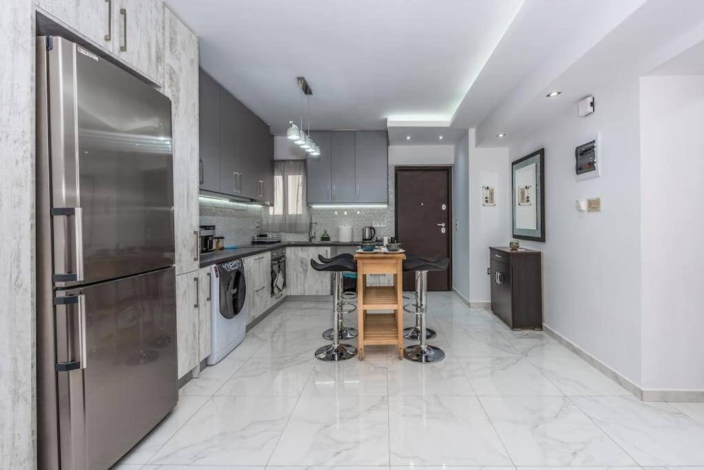Be Cool Near Kypseli By Atheniankeys Apartment ภายนอก รูปภาพ