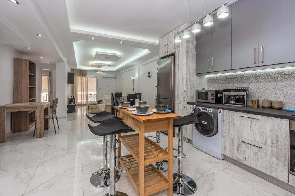 Be Cool Near Kypseli By Atheniankeys Apartment ภายนอก รูปภาพ
