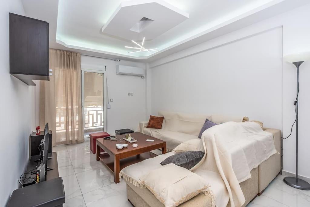 Be Cool Near Kypseli By Atheniankeys Apartment ภายนอก รูปภาพ